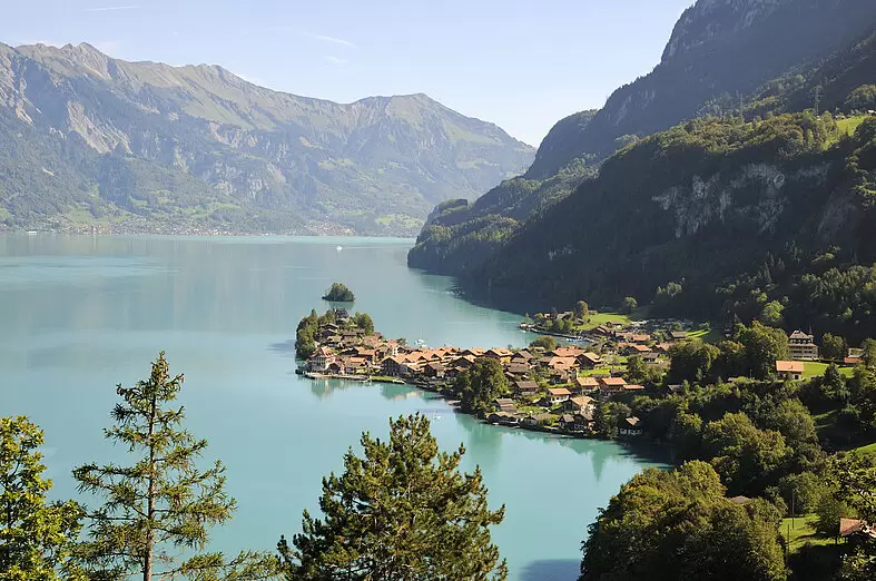 Interlaken - Lakes, Mountains & Adventures